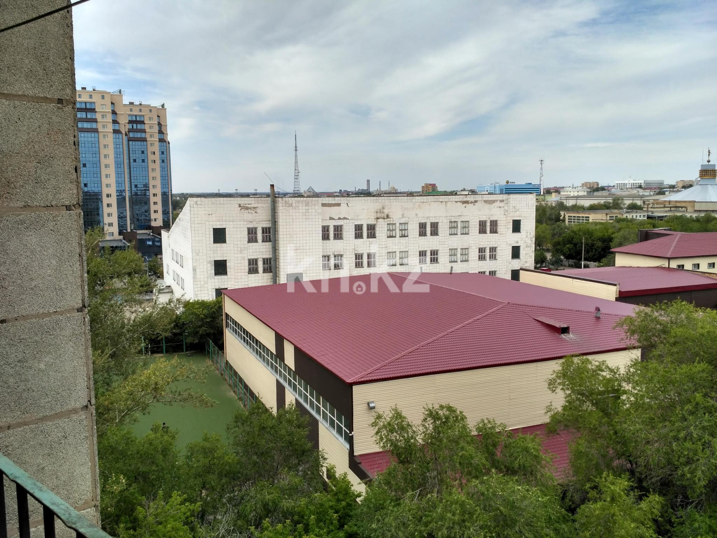 Продажа 3-комнатной квартиры, 60 м², ул. Ержанова, дом  17 в Караганде - фото 3