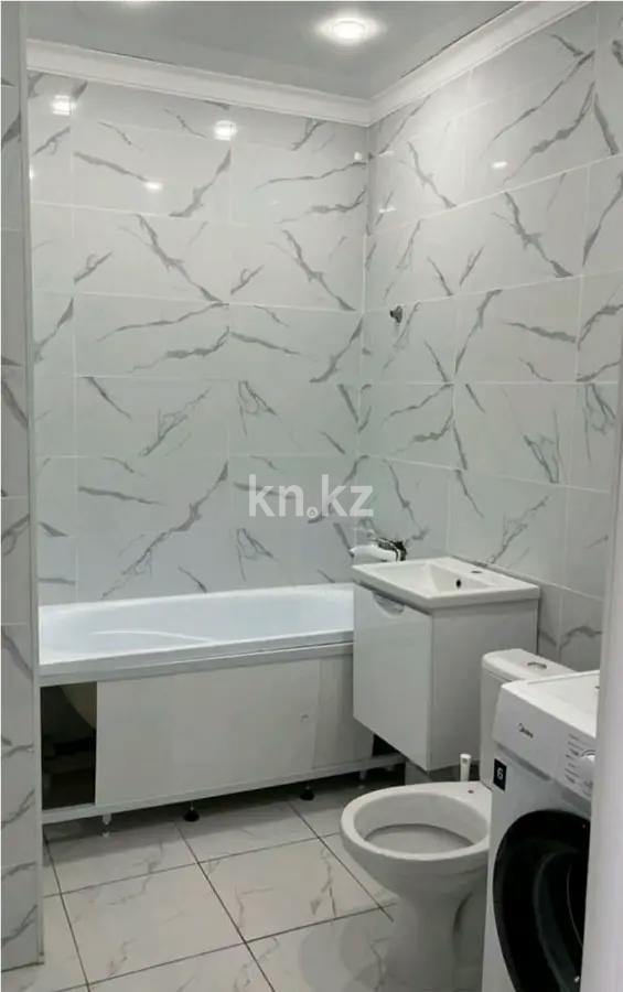 Продажа 1-комнатной квартиры, 34 м², ул. Е-181 в Астане - фото 2