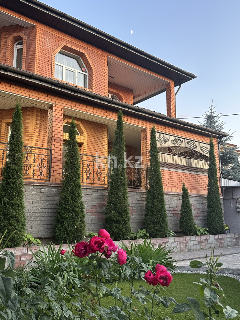 Продажа 8-комнатного дома, 367.3 м², ул. 22-я в Алматы