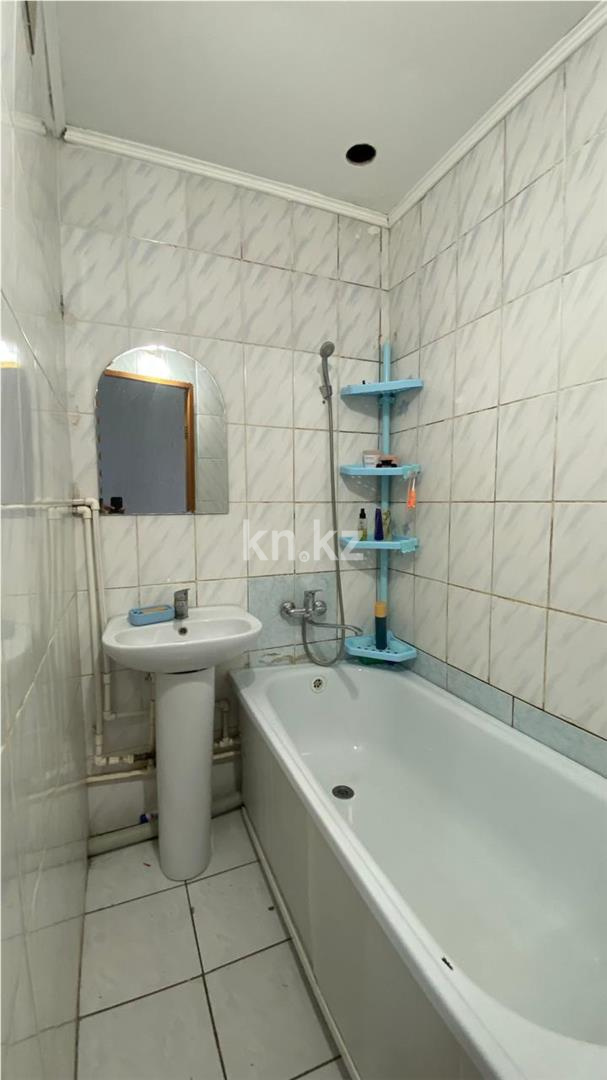 Продажа 2-комнатной квартиры, 45 м², 14 мкр. в Караганде - фото 6