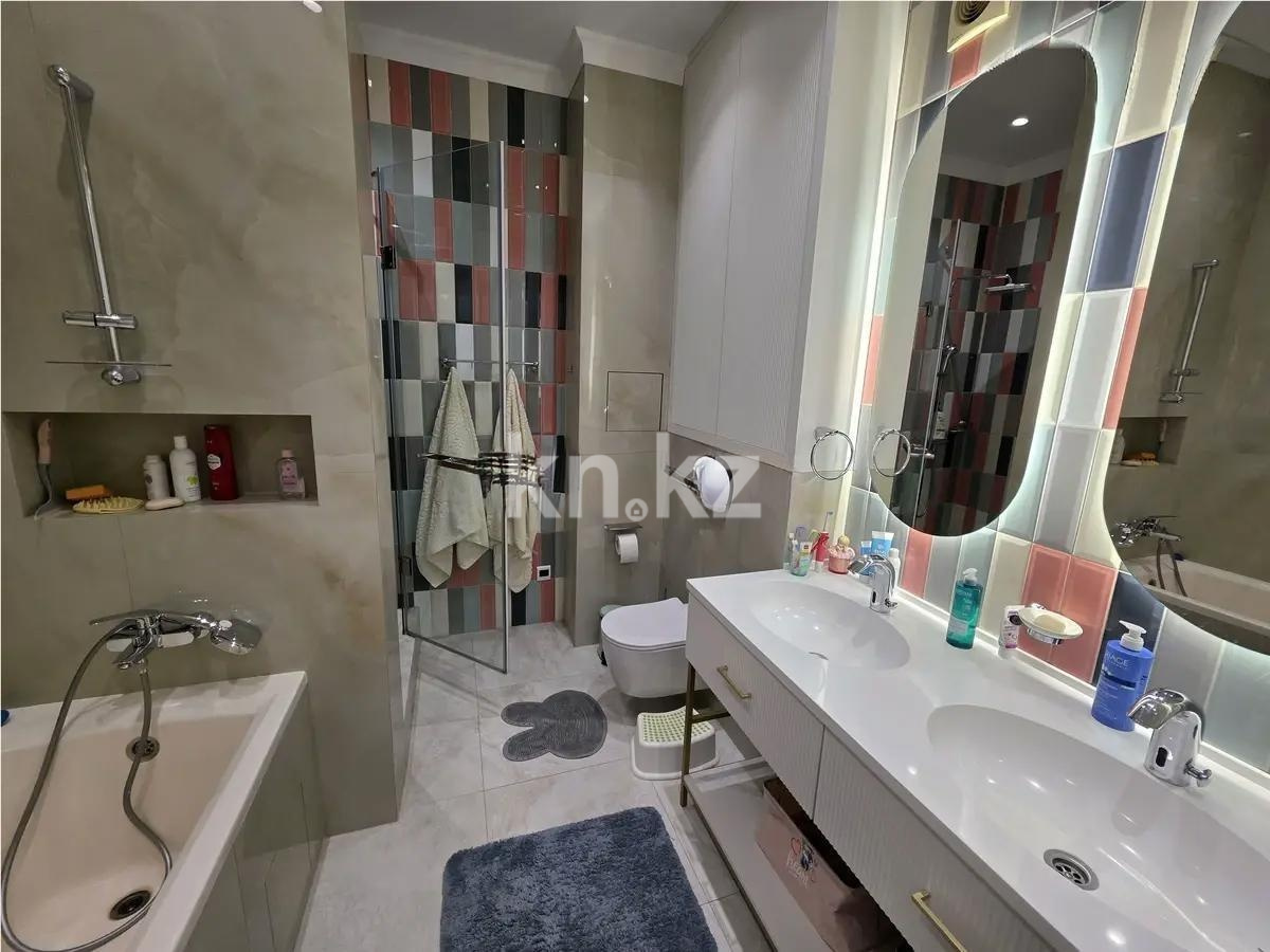 Продажа 5-комнатной квартиры, 249 м² в Астане - фото 8