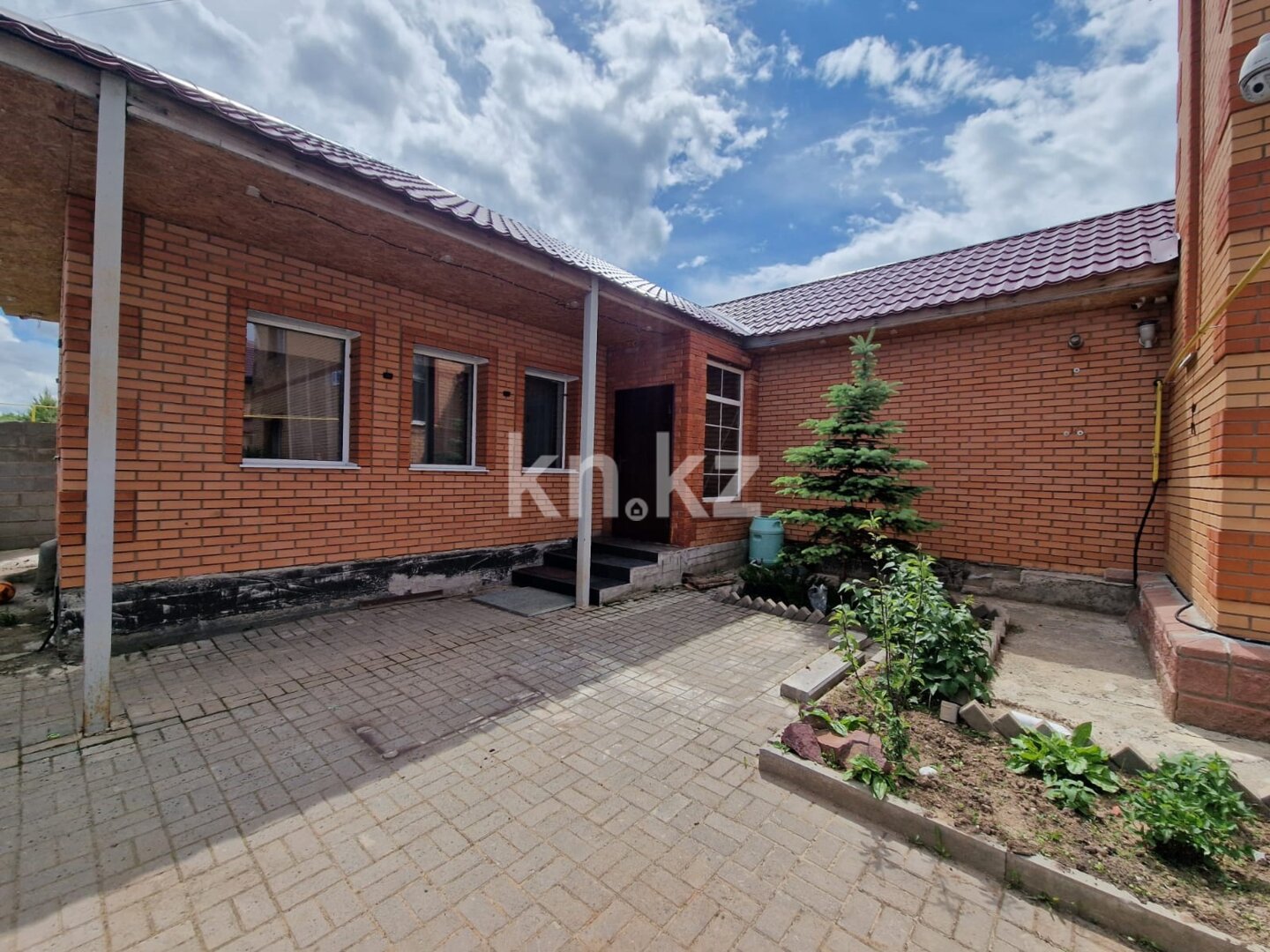 Продажа 7-комнатного дома, 230 м² в Астане - фото 2