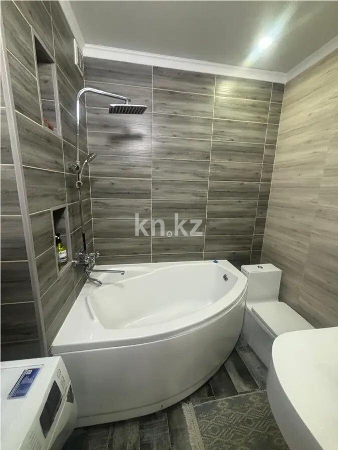 Продажа 2-комнатной квартиры, 65 м² в Алматы - фото 4