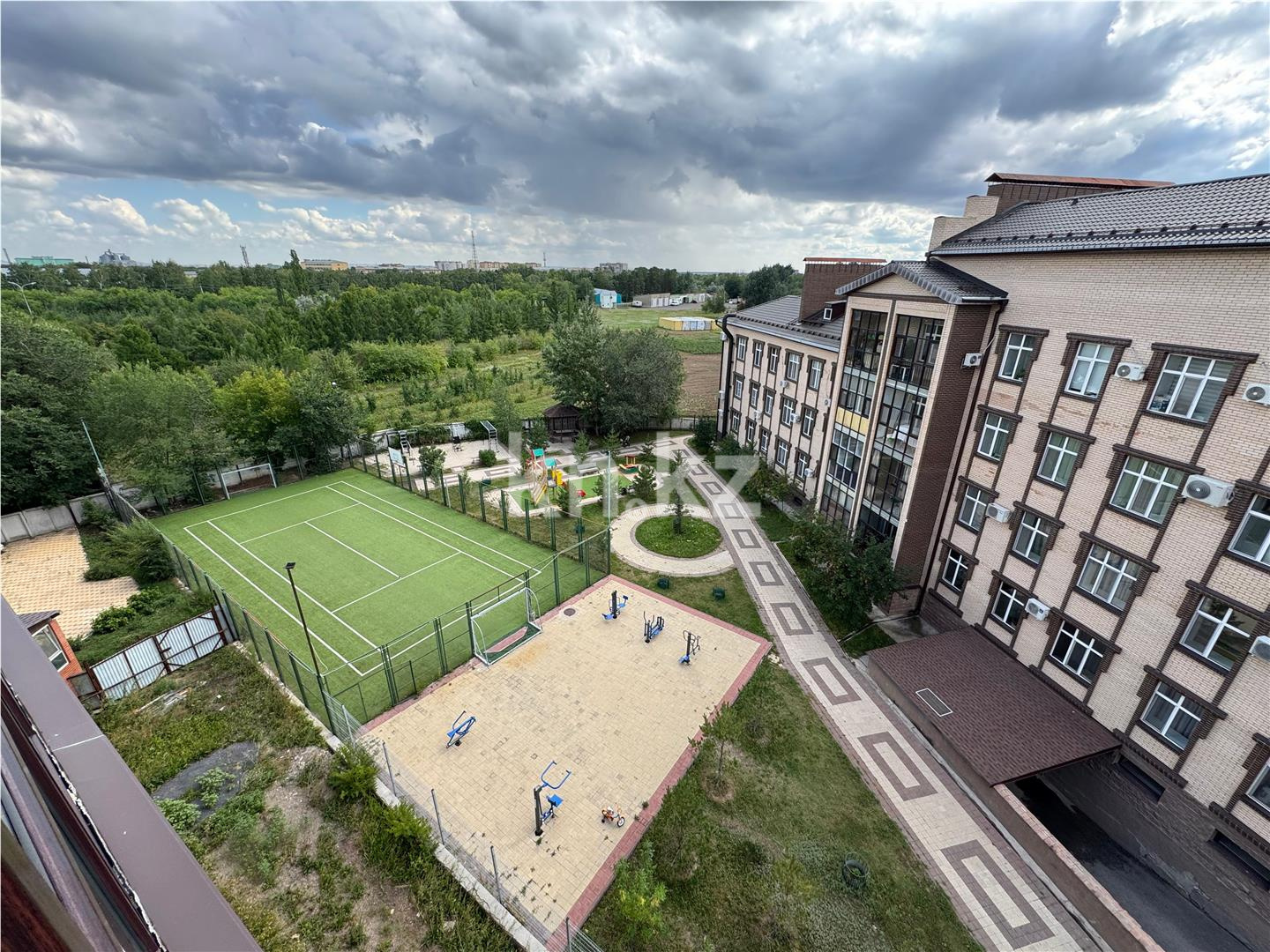 Продажа 4-комнатной квартиры, 161 м², ул. Ботаническая, дом  12/12 в Караганде - фото 10