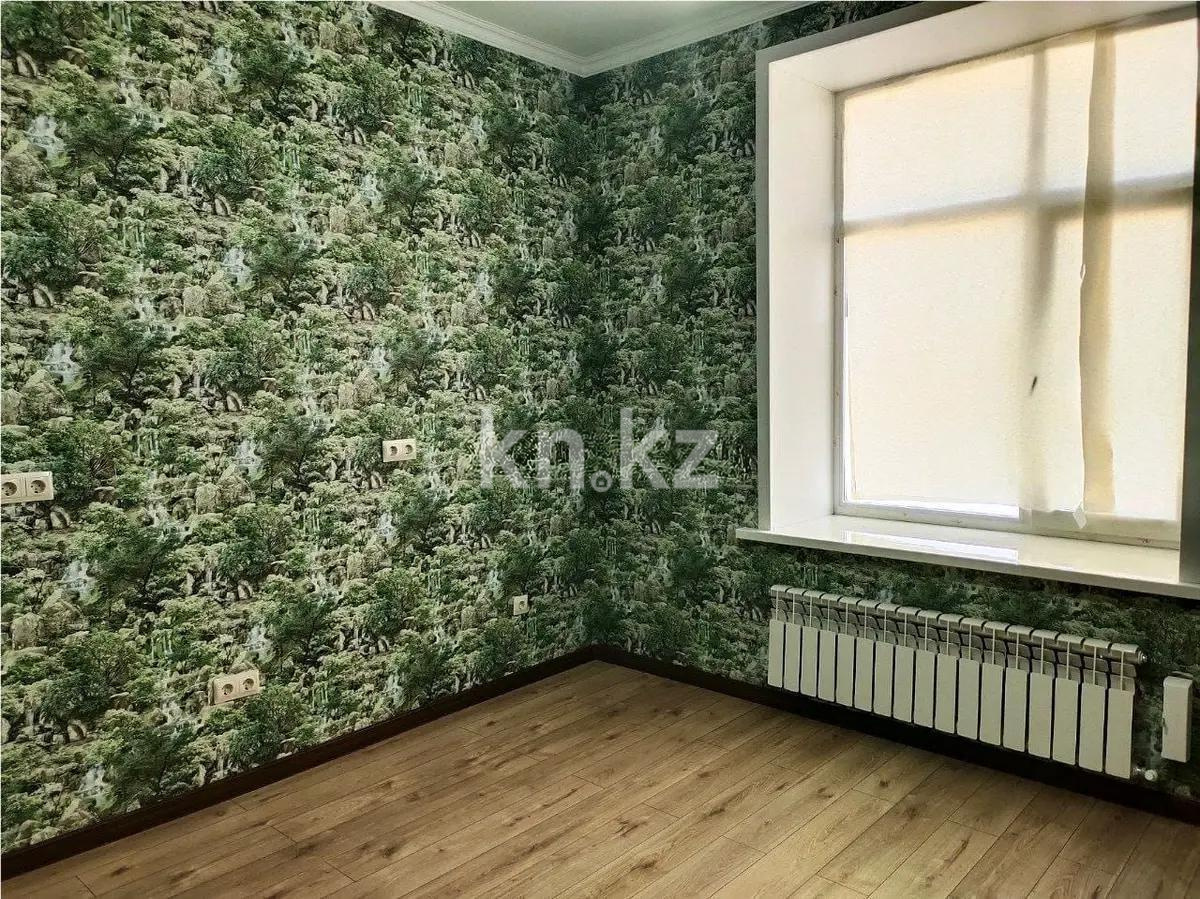 Продажа 2-комнатной квартиры, 67 м², ул. Ашимова, дом  21 в Караганде - фото 2