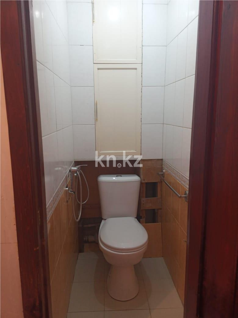 Продажа 4-комнатной квартиры, 80 м², пр. Бухар-жырау в Караганде - фото 8