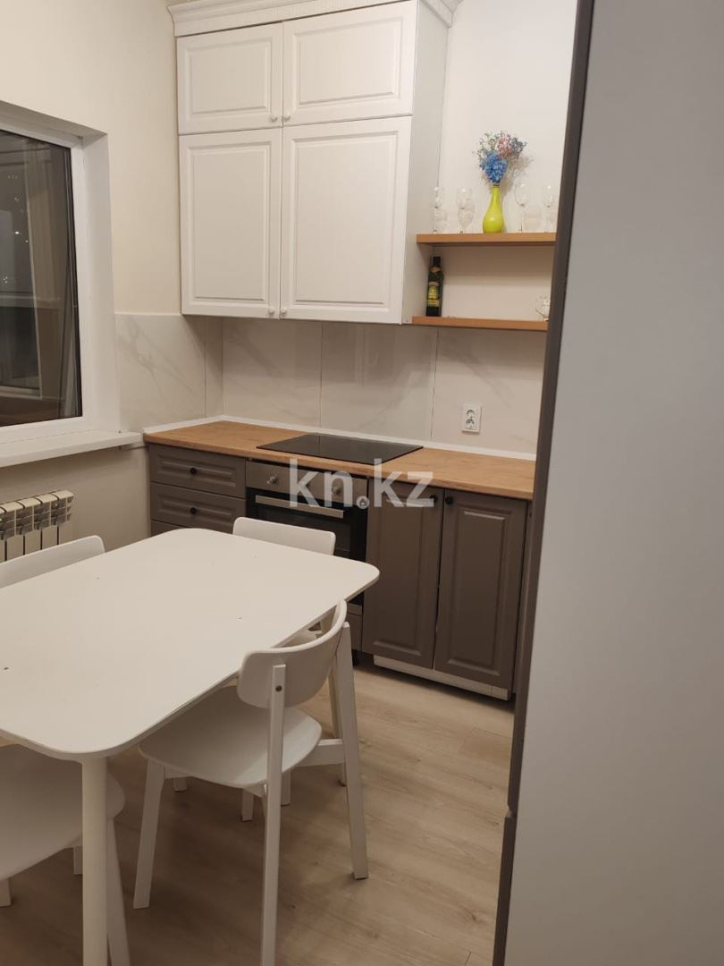 Аренда 2-комнатной квартиры, 57 м² в Астане