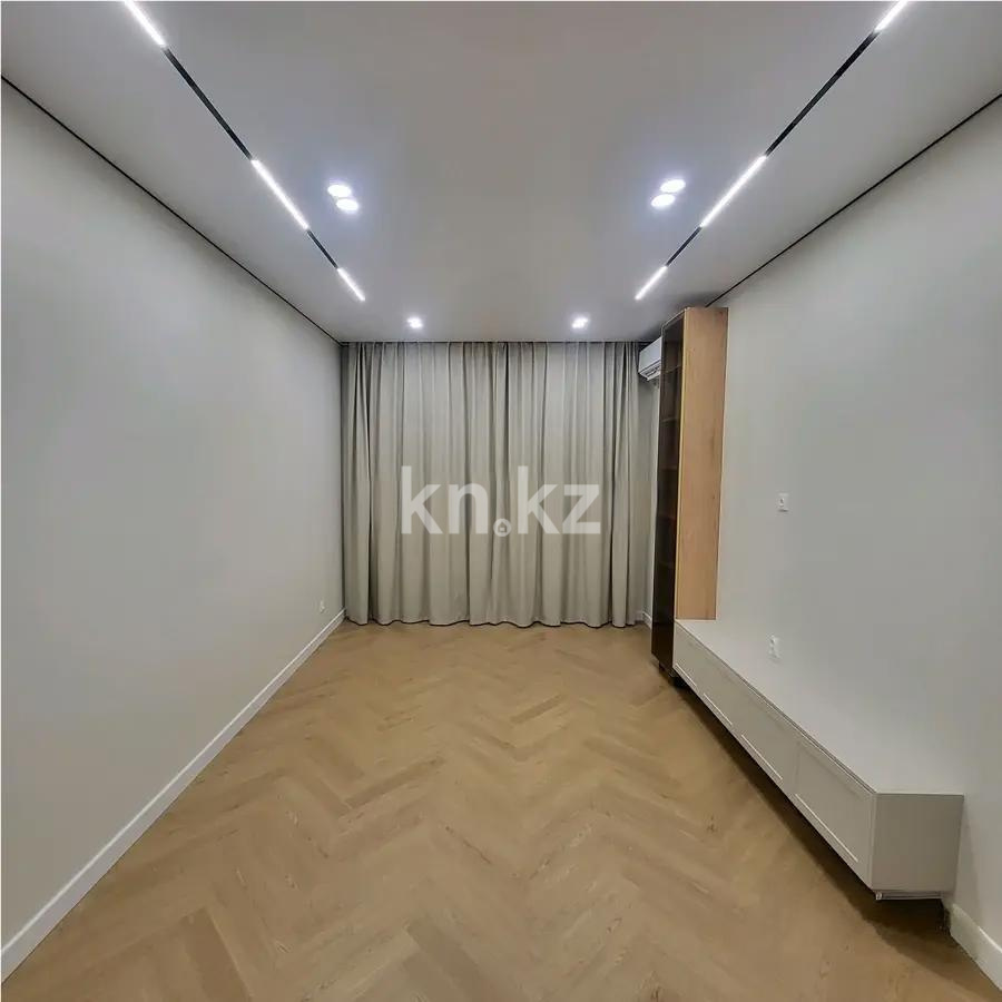 Продажа 1-комнатной квартиры, 42 м², ул. Айтматова, дом  77/9 в Астане