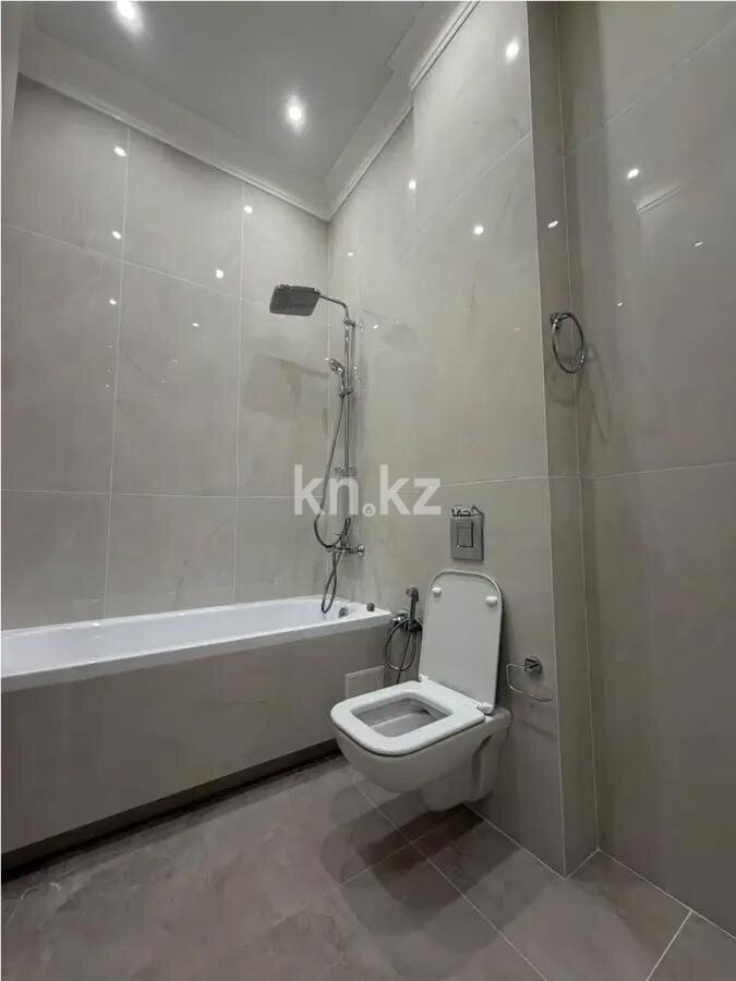 Продажа 5-комнатной квартиры, 212 м² в Алматы - фото 4