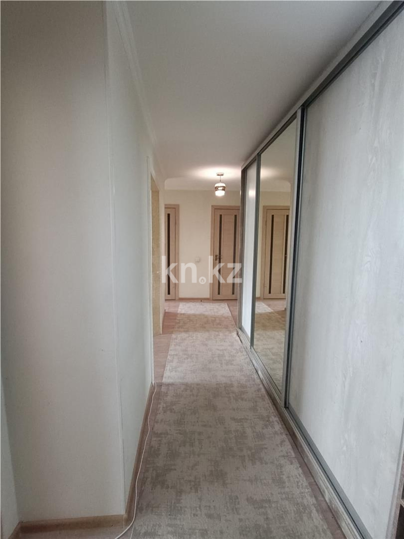 Продажа 2-комнатной квартиры, 60 м², ул. Жургенова в Астане - фото 9