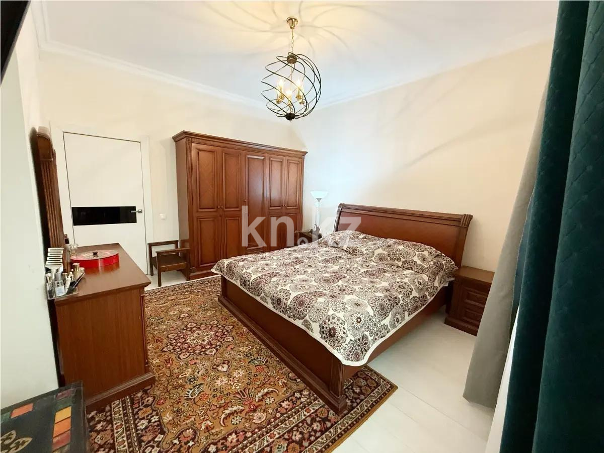 Продажа 4-комнатной квартиры, 126.6 м², ул. Акмешит, дом  9/1 в Астане