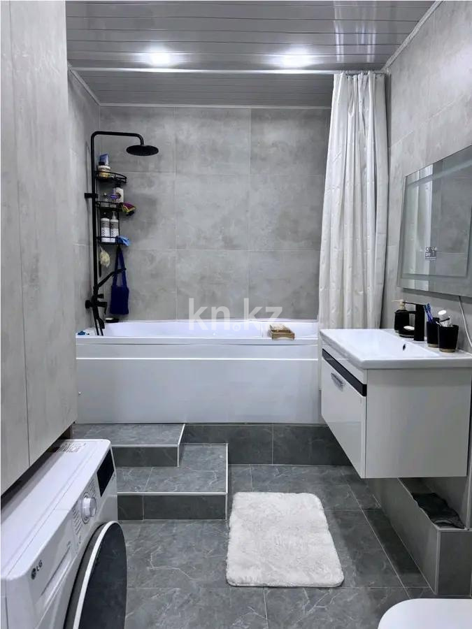 Продажа 2-комнатной квартиры, 66.8 м² в Алматы - фото 3