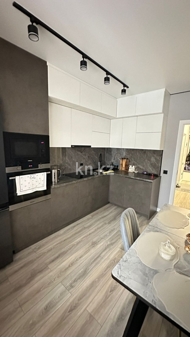 Продажа 2-комнатной квартиры, 63 м² в Астане