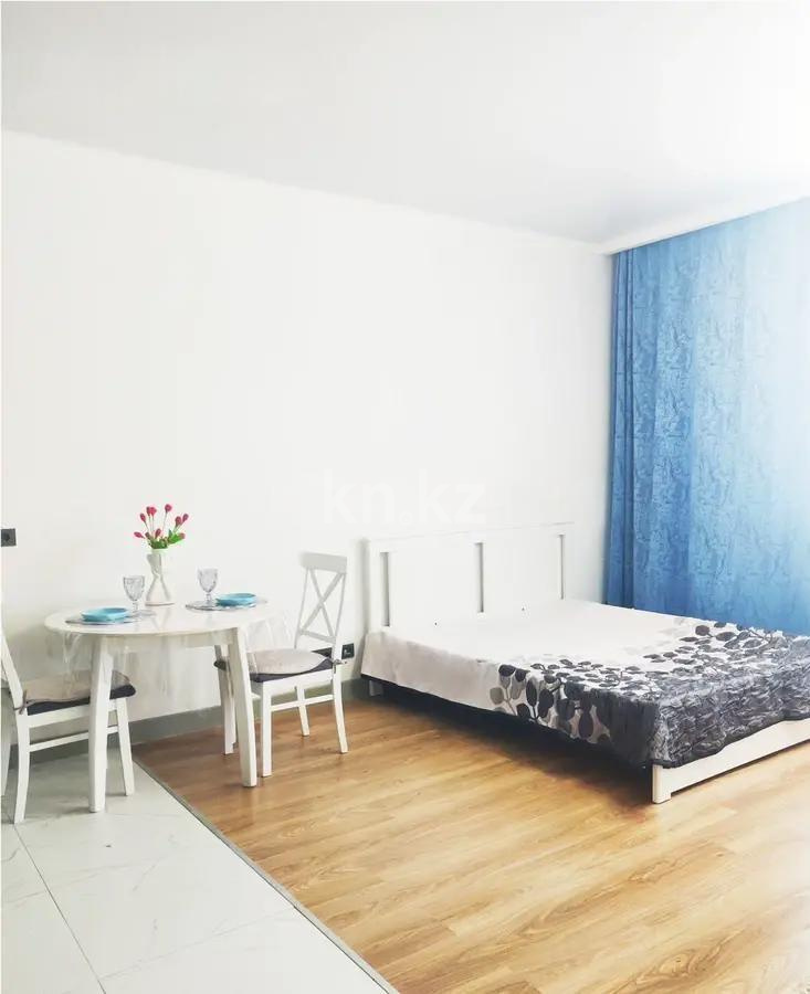 Продажа 2-комнатной квартиры, 44 м², мкр. Самал-3, дом  15 в Алматы - фото 2