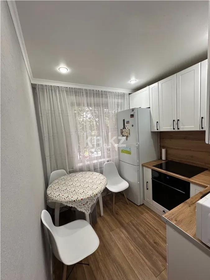 Продажа 3-комнатной квартиры, 62 м², 1 кв-л, дом  8 в Караганде - фото 4