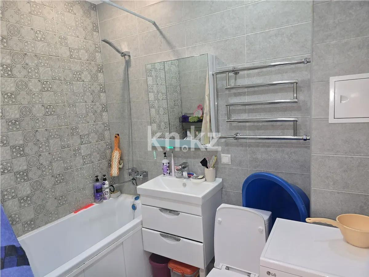 Продажа 2-комнатной квартиры, 55.2 м², ул. Байтерекова, дом  53 в Алматы - фото 4