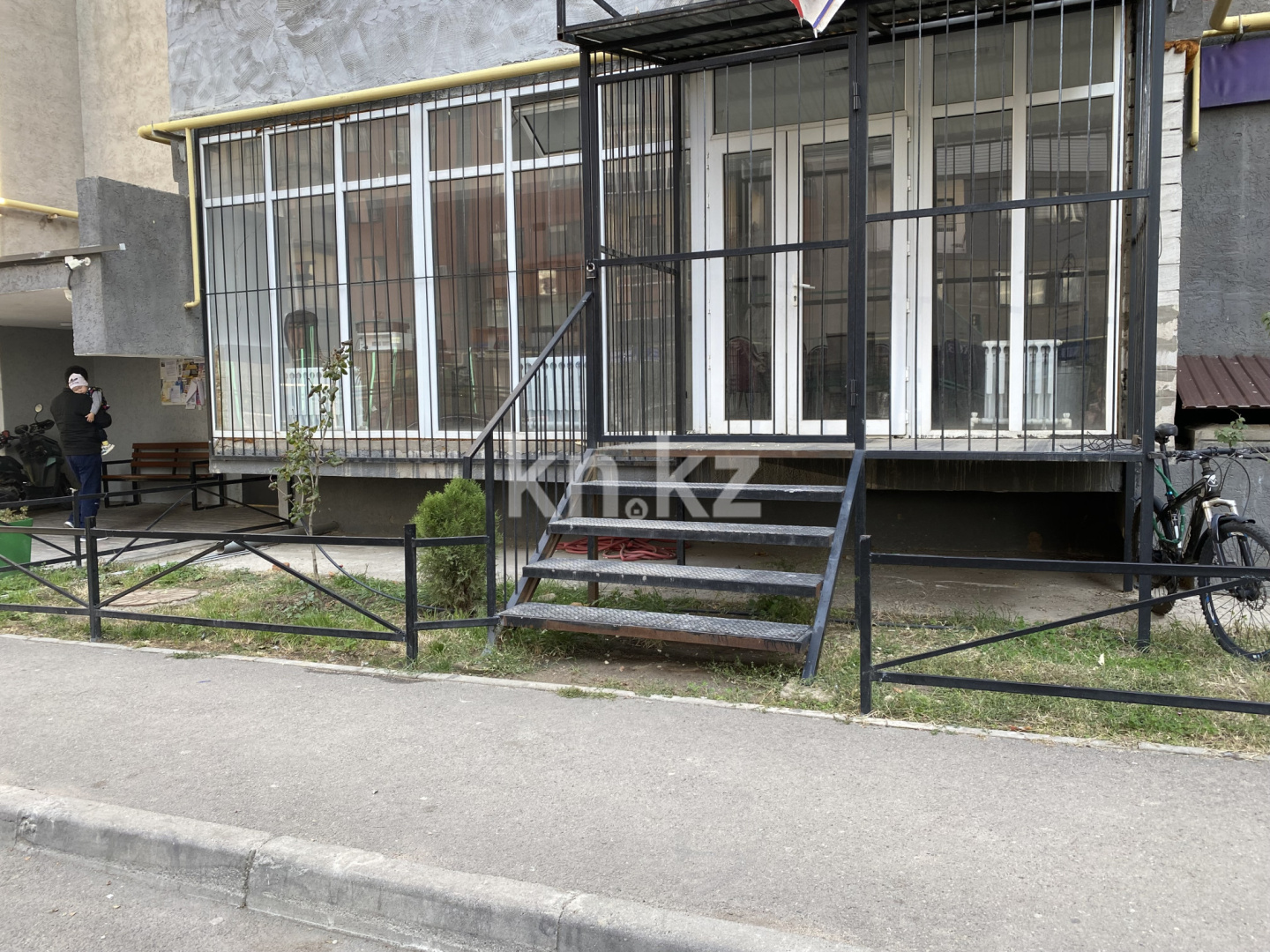 Продажа , 50 м², ул. Жунисова, дом  14/12 - ул. Толе би в Алматы