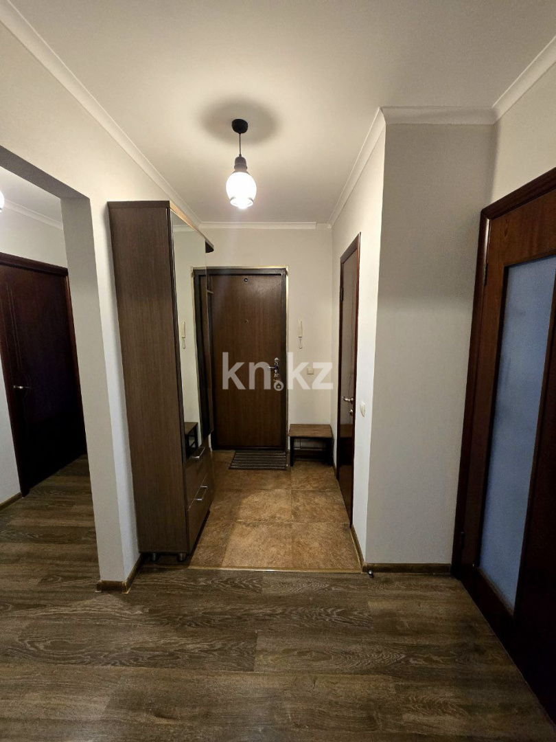 Продажа 4-комнатной квартиры, 80 м², ул. Жандосова в Алматы - фото 22
