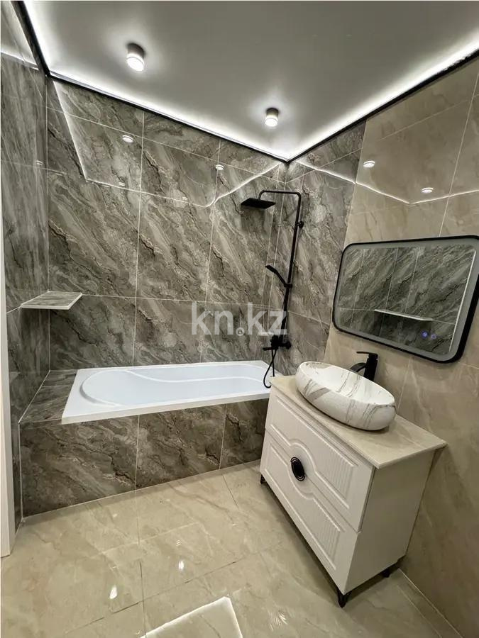 Продажа 3-комнатной квартиры, 78 м², ул. Омарова, дом  1 в Алматы - фото 6