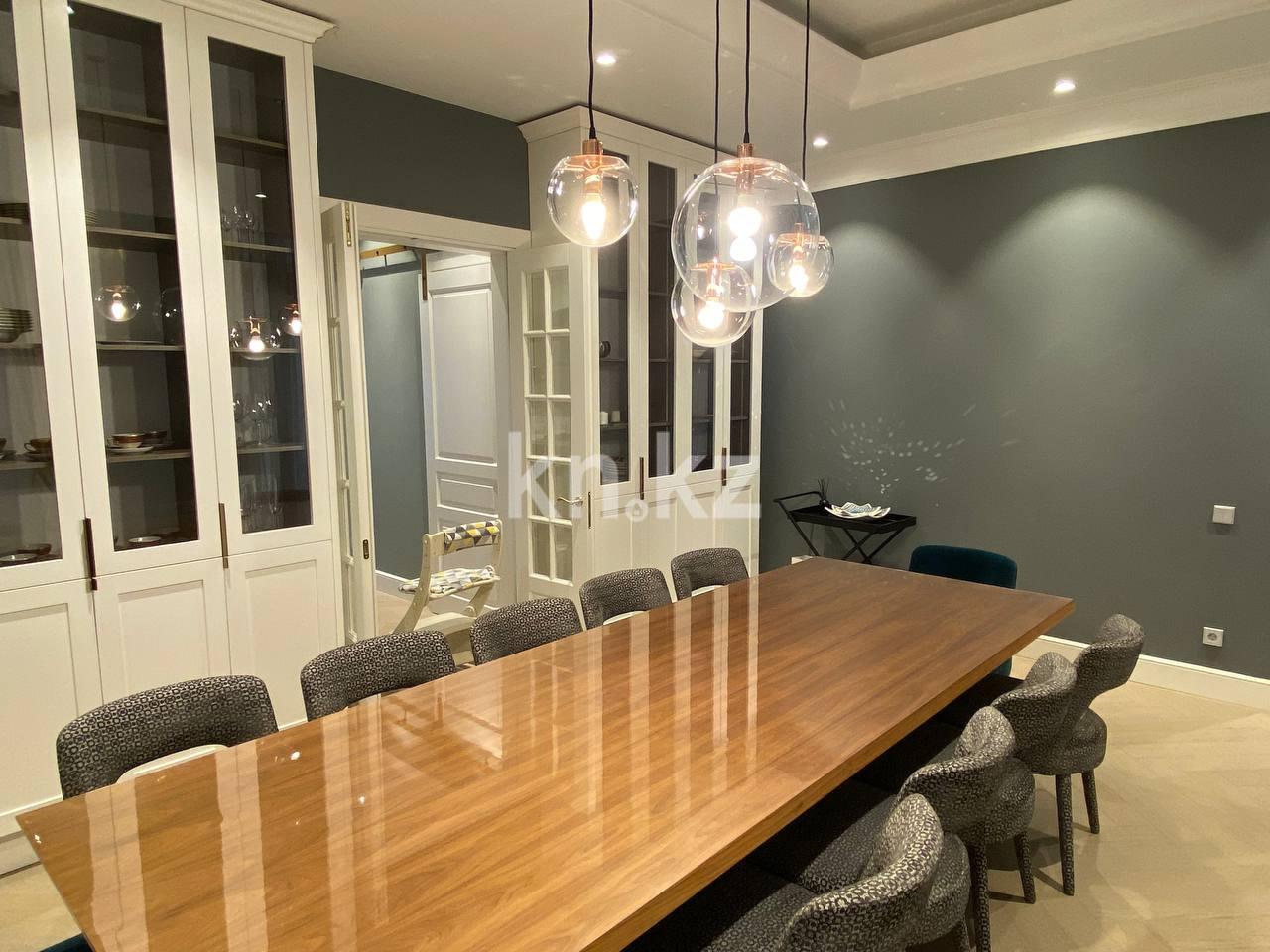 Продажа 9-комнатной квартиры, 375 м² в Алматы - фото 3