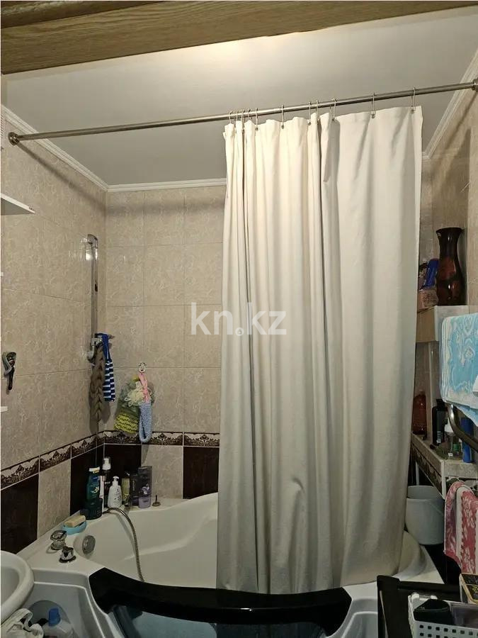 Продажа 2-комнатной квартиры, 61.6 м², мкр-н Аксай-1а, дом  32 в Алматы - фото 4