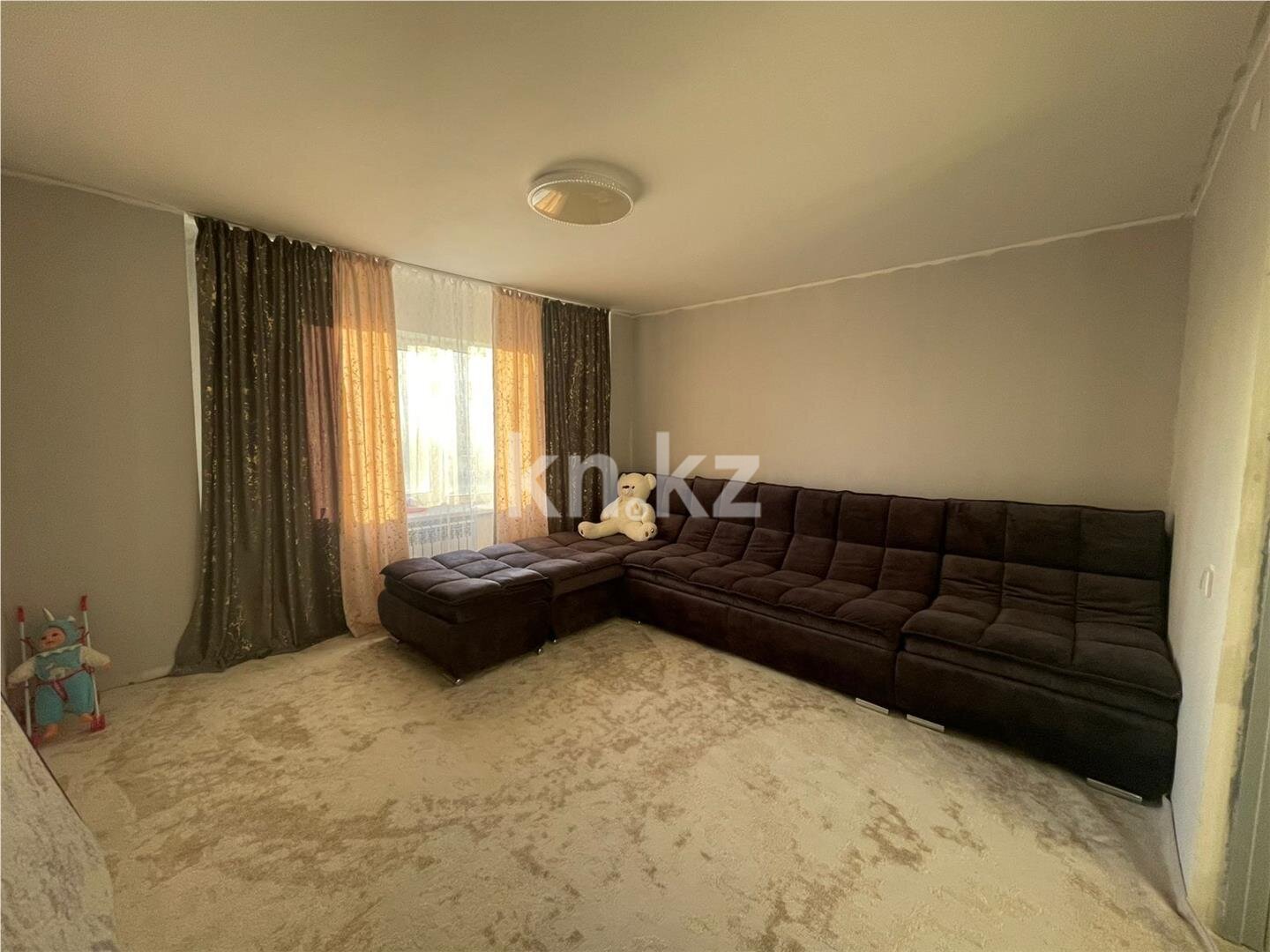 Продажа 3-комнатной квартиры, 82 м² в Караганде