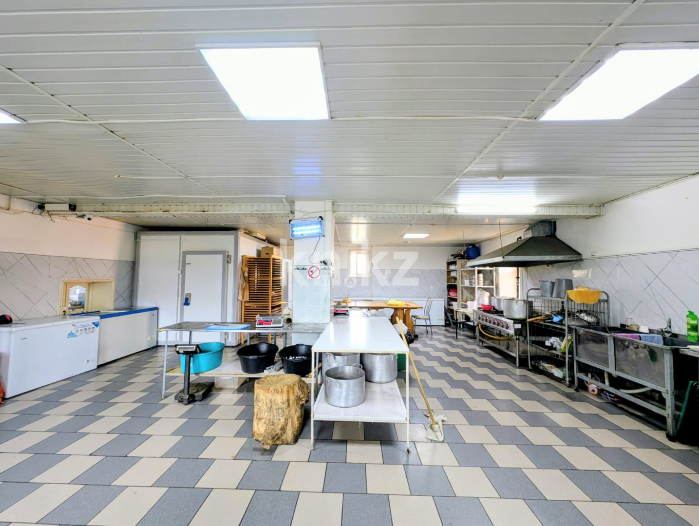 Продажа , 1286.4 м², тинский район. с  Жана Омир      ул Гагарина, дом  34 в Уральске - фото 21