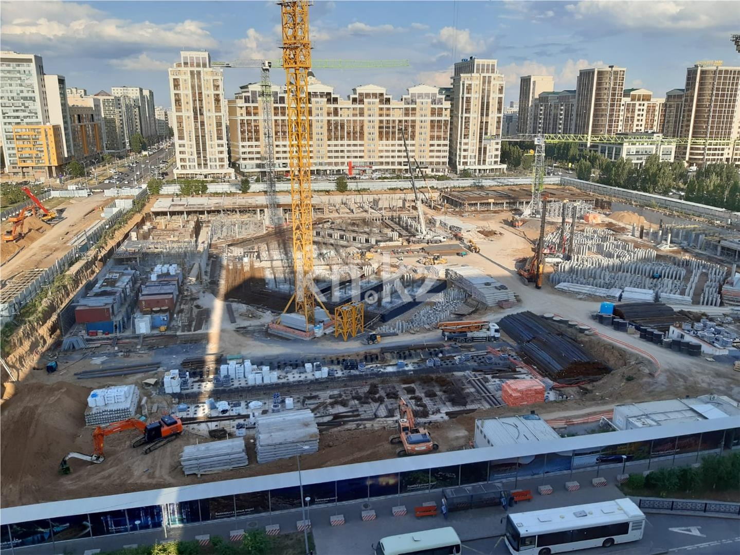 Продажа 2-комнатной квартиры, 75 м² в Астане - фото 14