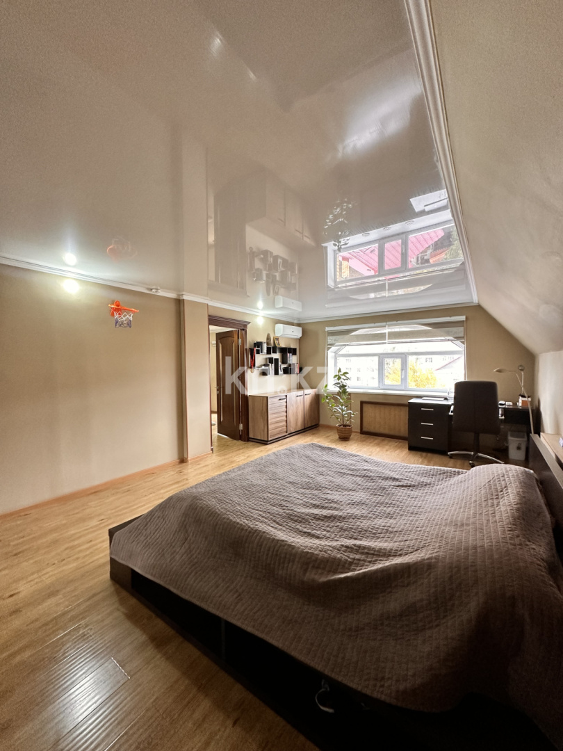 Продажа 6-комнатного дома, 316 м² в Караганде