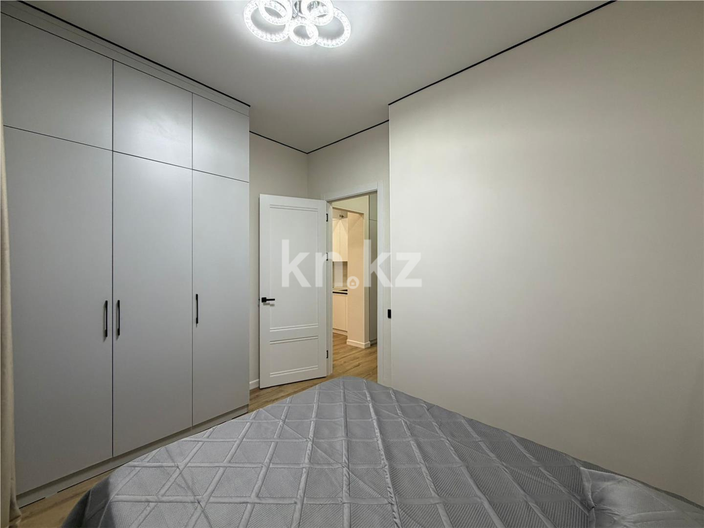 Продажа 2-комнатной квартиры, 37 м², ул. Е-15 в Астане - фото 6