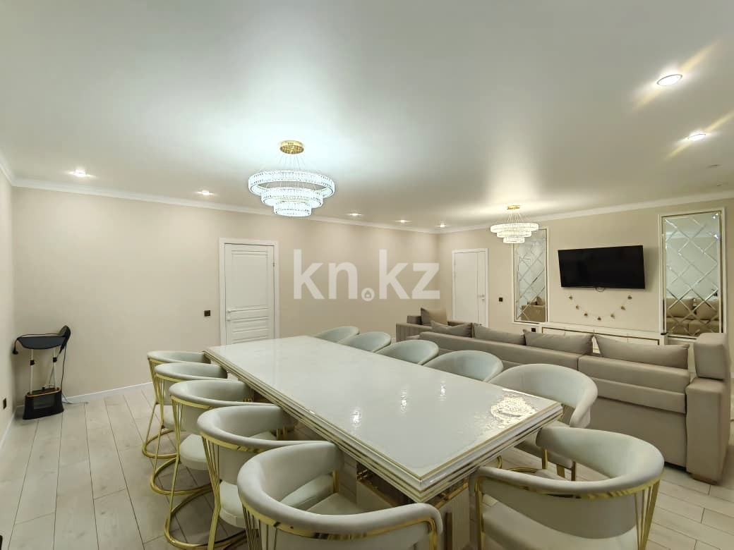 Продажа 4-комнатной квартиры, 143 м², мкр. Голубые Пруды, дом  5/4 в Караганде - фото 4