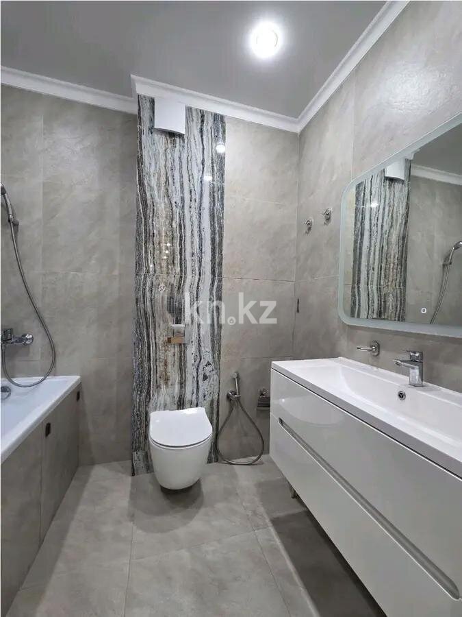 Продажа 4-комнатной квартиры, 119.3 м² в Астане - фото 6