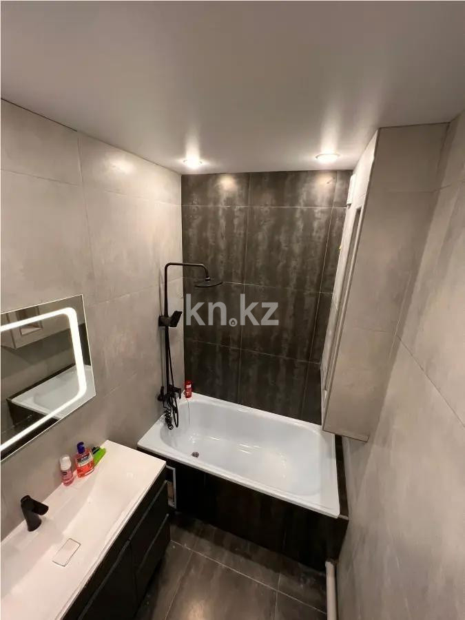 Продажа 4-комнатной квартиры, 90 м², пр. Сейфуллина, дом  51/12 в Алматы - фото 4