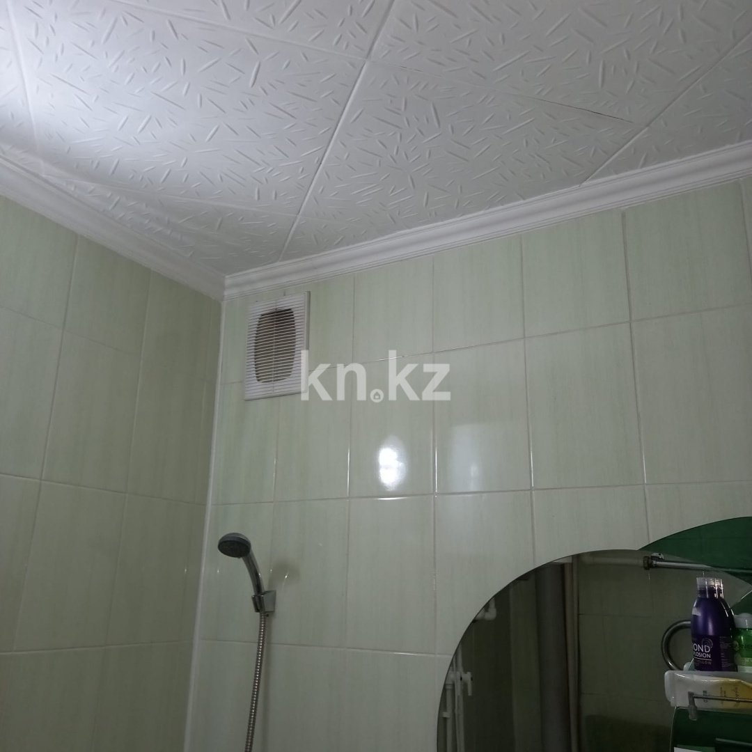 Продажа 1-комнатной квартиры, 36 м², ул. Аманжолова, дом  71а в Караганде - фото 17