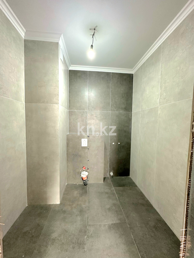 Продажа 2-комнатной квартиры, 75 м², ул. Шаяхметова в Шымкенте - фото 24