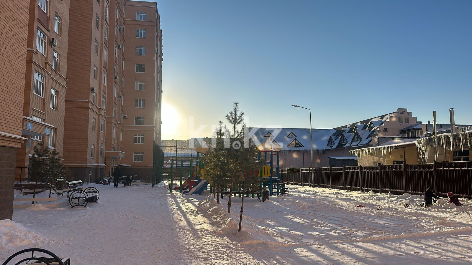 Продажа 3-комнатной квартиры, 61 м², мкр. Гульдер-1, дом  1/4 в Караганде - фото 8