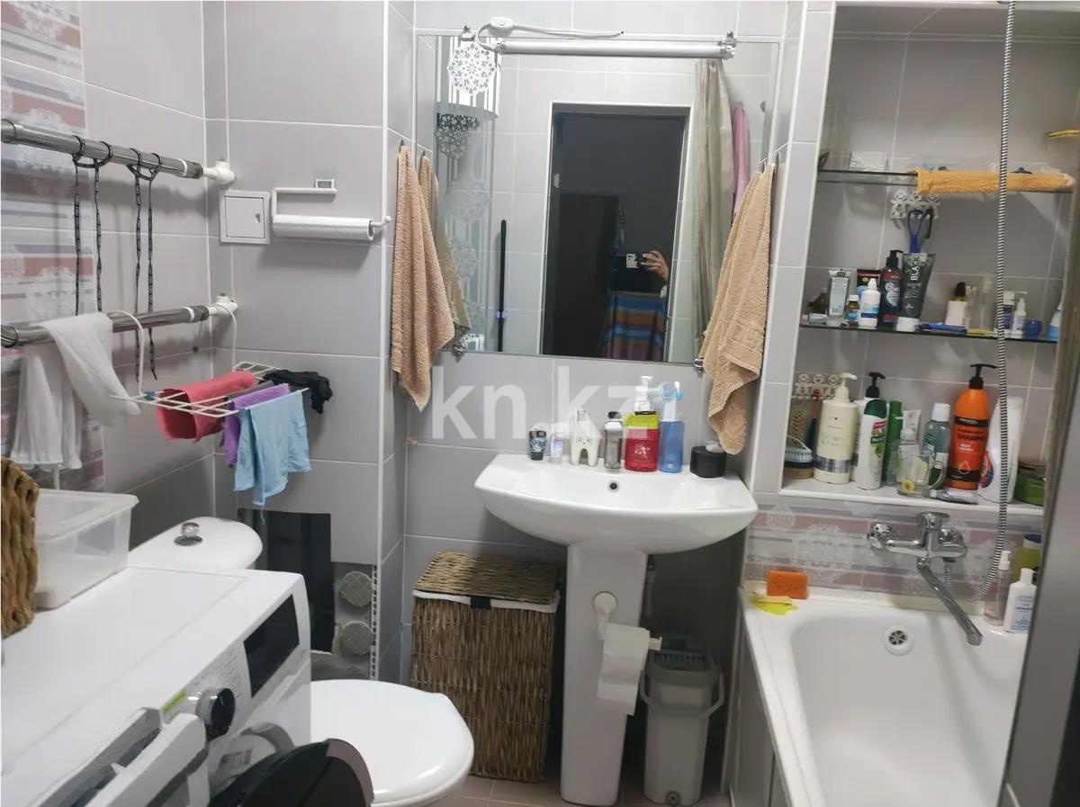 Продажа 2-комнатной квартиры, 60 м², ул. Сарыарка, дом  19 в Караганде - фото 4