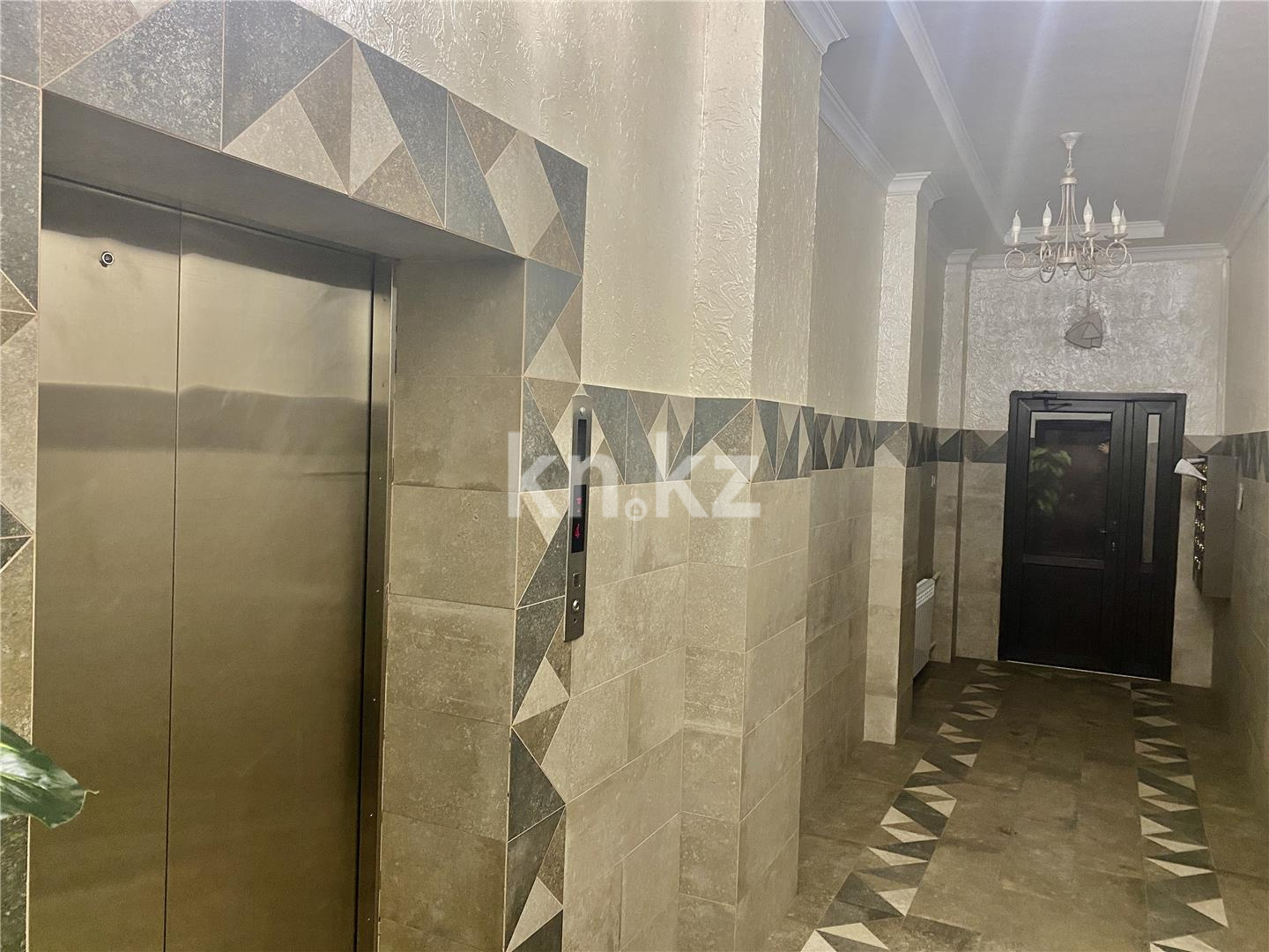 Продажа 1-комнатной квартиры, 55 м², ул. Сарыарка в Караганде - фото 16