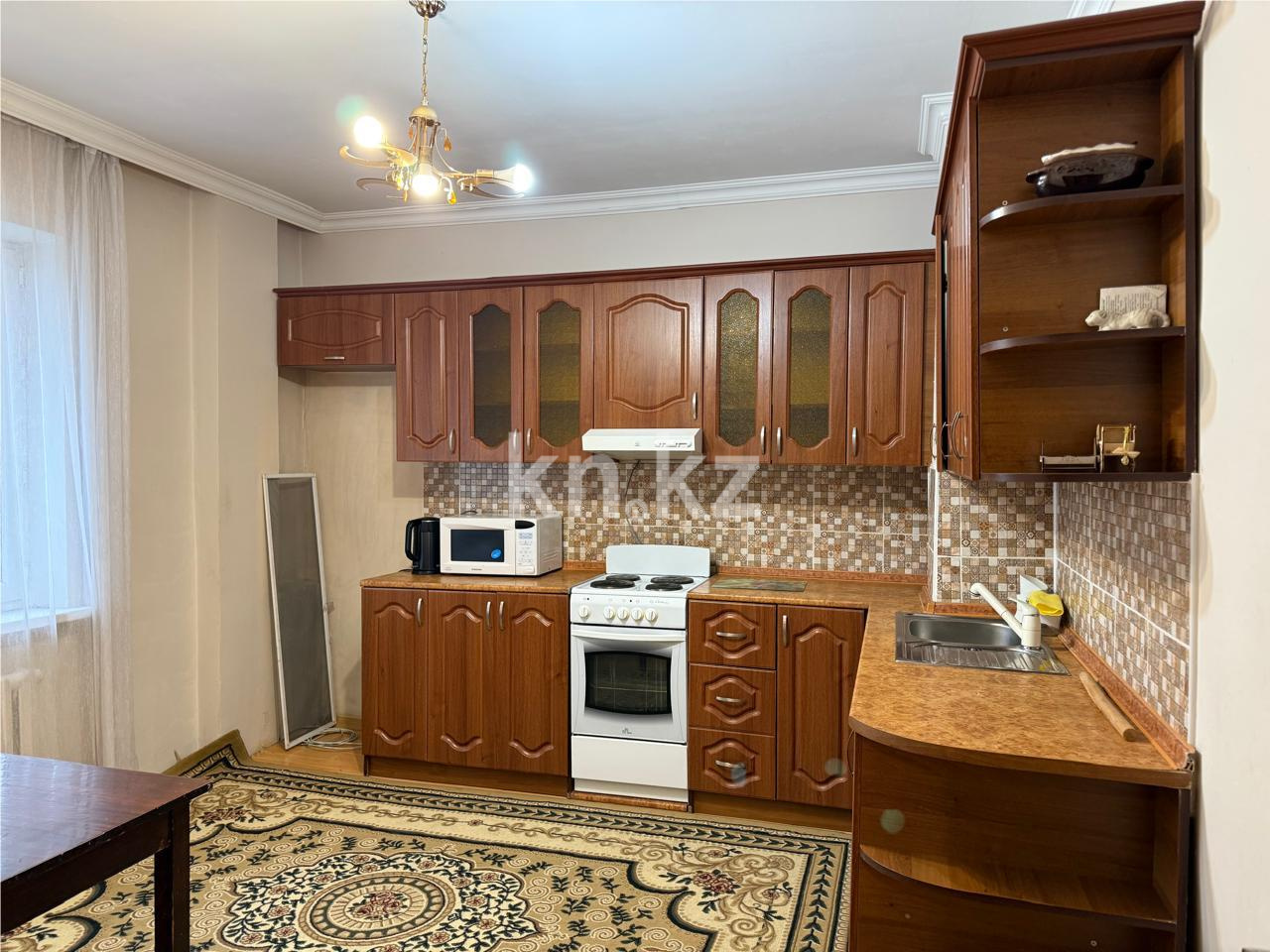 Продажа 3-комнатной квартиры, 80 м², пр. Шахтеров в Караганде