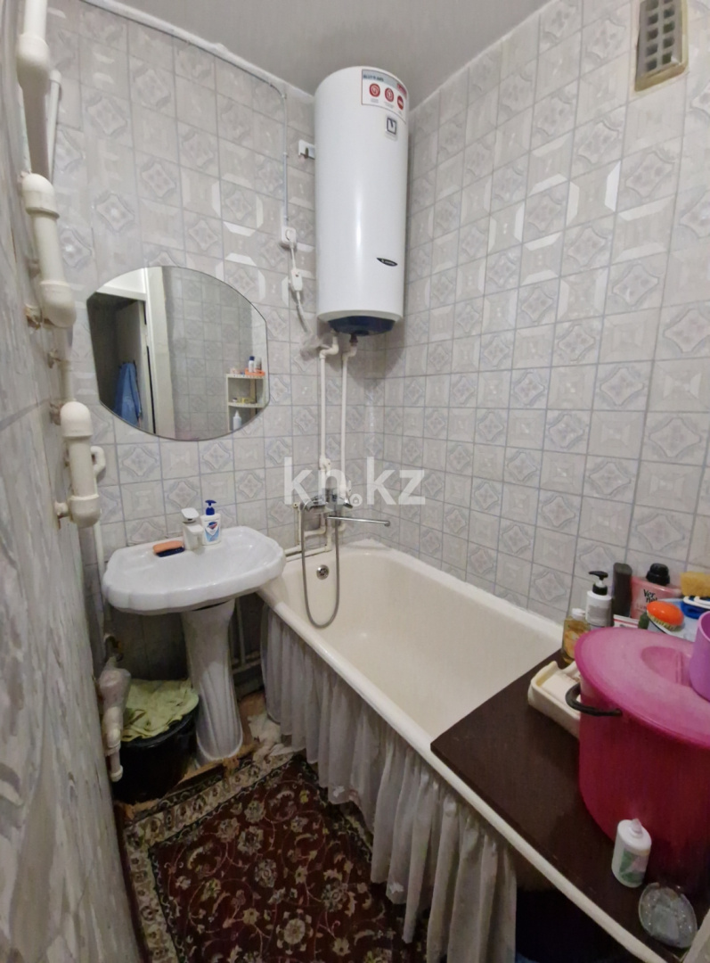 Продажа 3-комнатной квартиры, 62.1 м², 14-й мкр., дом  39 в Караганде - фото 7