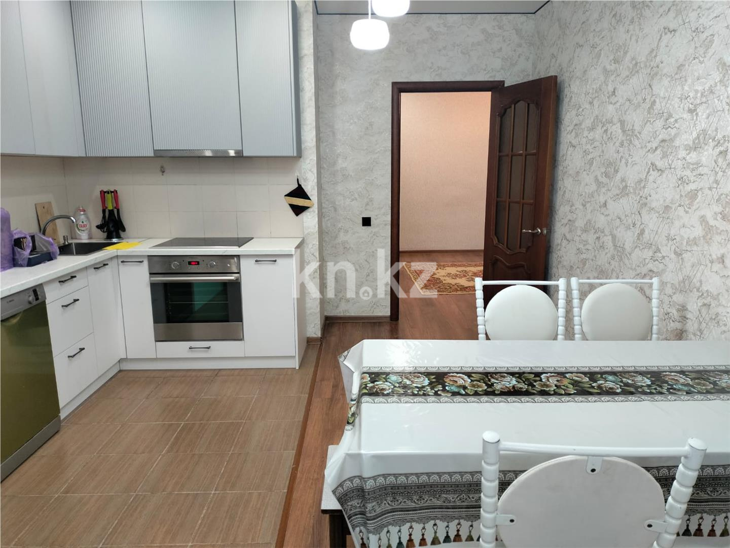 Продажа 3-комнатной квартиры, 134 м², пр. Кабанбай батыра в Астане - фото 8