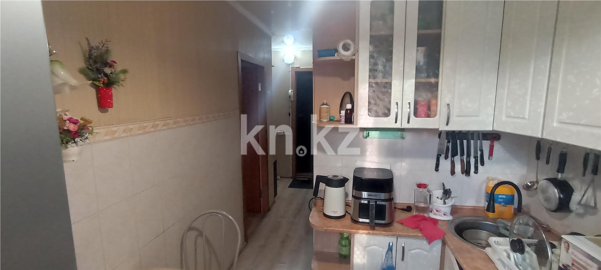 Продажа 4-комнатной квартиры, 60 м², мкр-н 19 в Караганде - фото 12