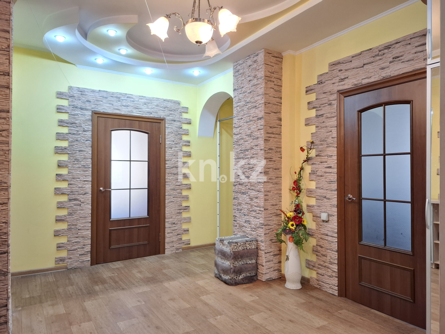 Продажа 3-комнатной квартиры, 86.1 м² в Усть-Каменогорске - фото 2