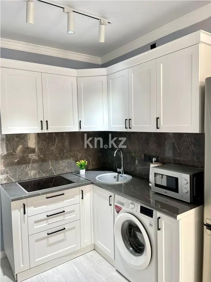 Продажа 2-комнатной квартиры, 47 м², ул. Толе би, дом  189/3 в Алматы - фото 3