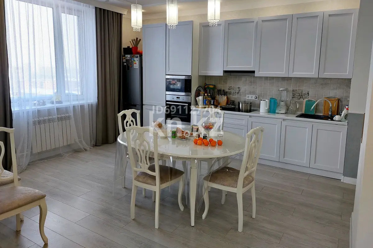 Продажа 3-комнатной квартиры, 113 м², мкр. Степной-2, дом  2/4 в Караганде - фото 5