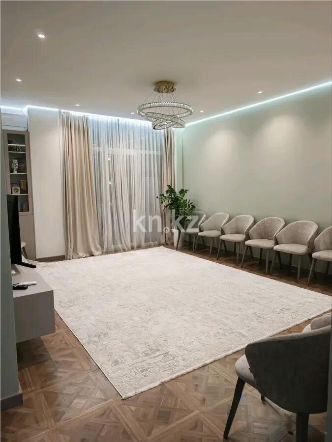 Продажа 4-комнатной квартиры, 148 м² в Астане