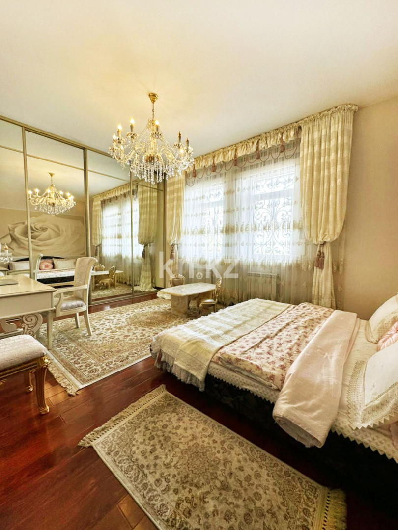 Продажа 4-комнатного дома, 295 м² в Алматы - фото 27