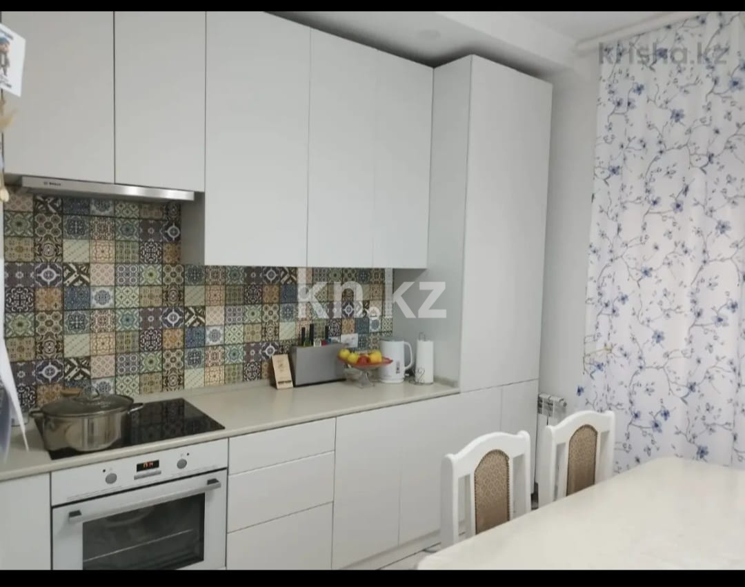 Продажа 2-комнатной квартиры, 60 м², ул. Муканова, дом  49/10 в Караганде - фото 6