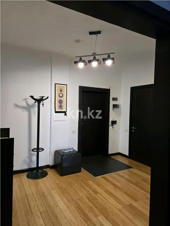 Продажа 3-комнатной квартиры, 90 м², ул. Ходжанова, дом  81 в Алматы - фото 2