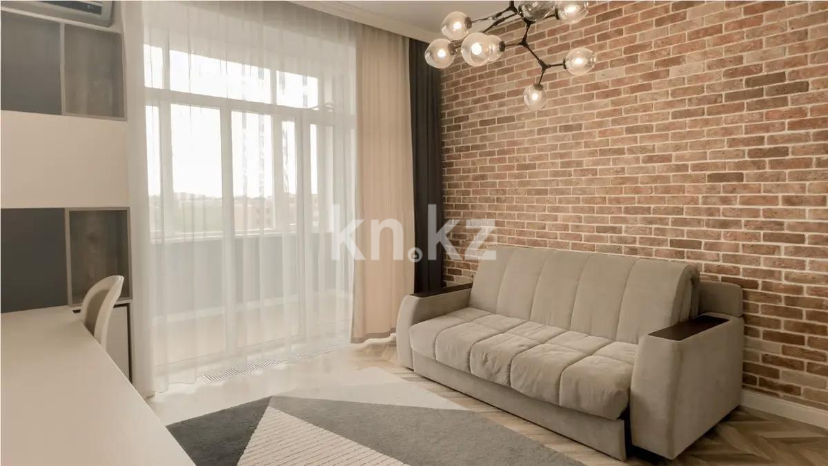 Продажа 4-комнатной квартиры, 146 м², ул. Аманжолова, дом  17 в Караганде - фото 4